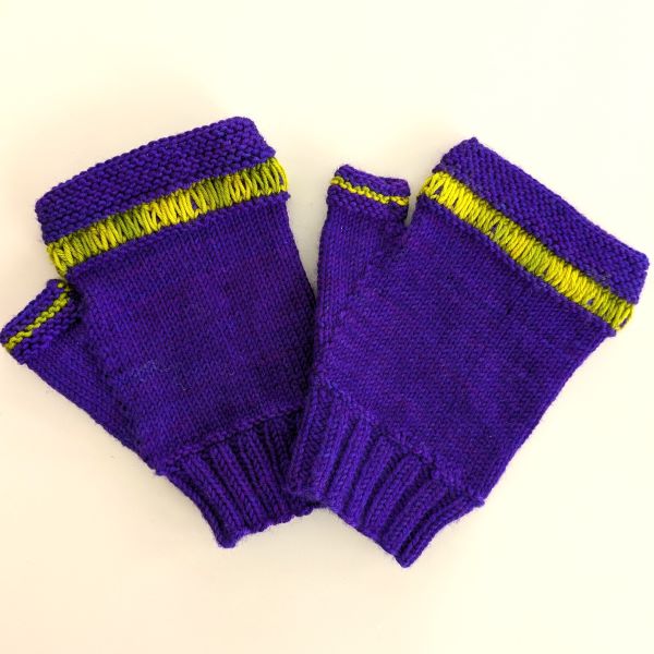 Knitting with Dip Stitches